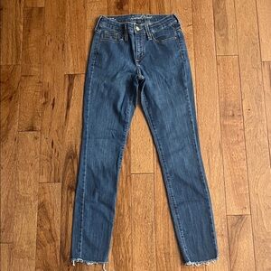 Universal Thread High Rise Skinny Jean Size 0